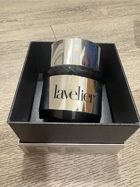 Lavelier Divine Day Defense SPF 30 Sunscreen and Moisturizer 2-in-1